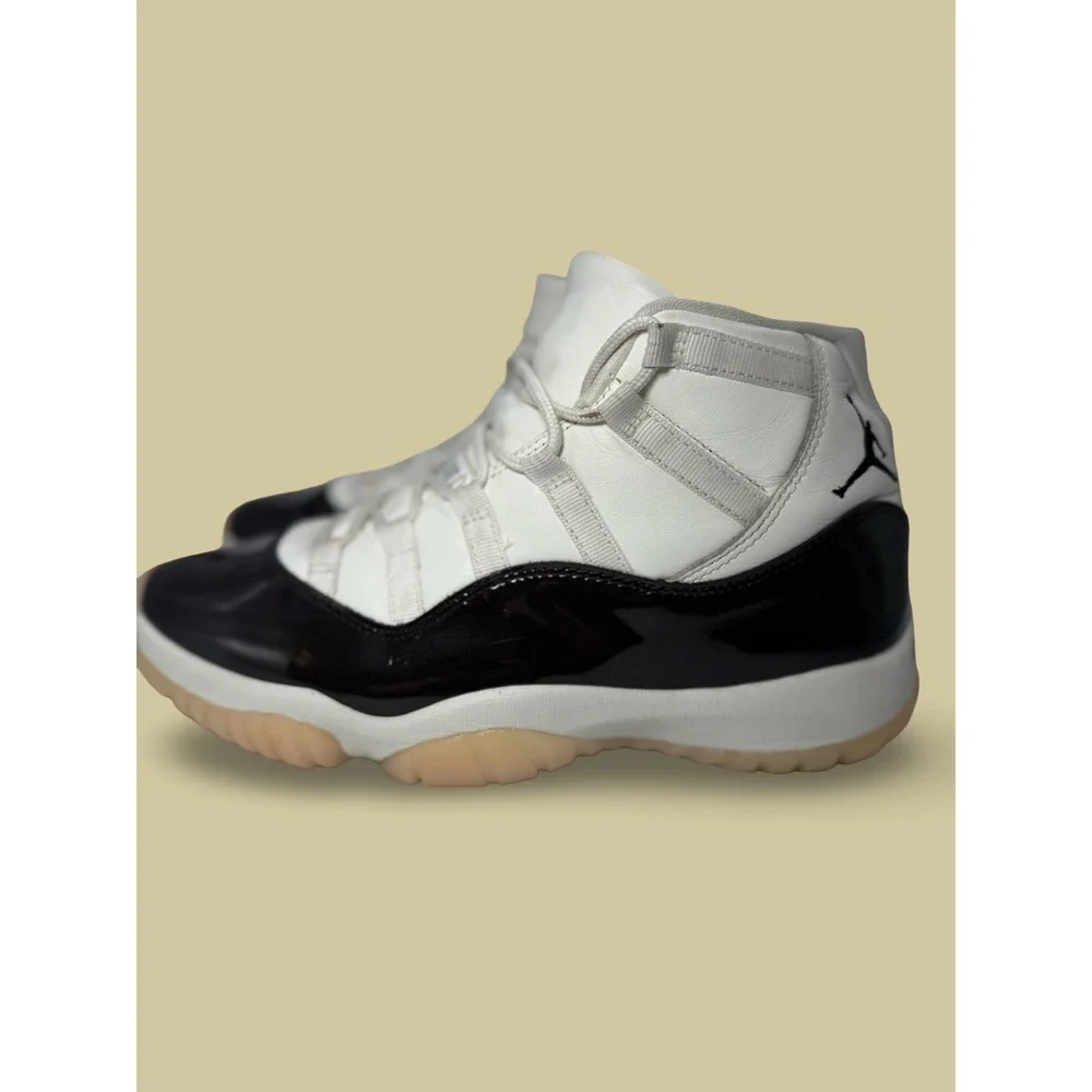 Nike Air Jordan 11 Retro Concord White Black Men's 9.5 OG Patent Leather